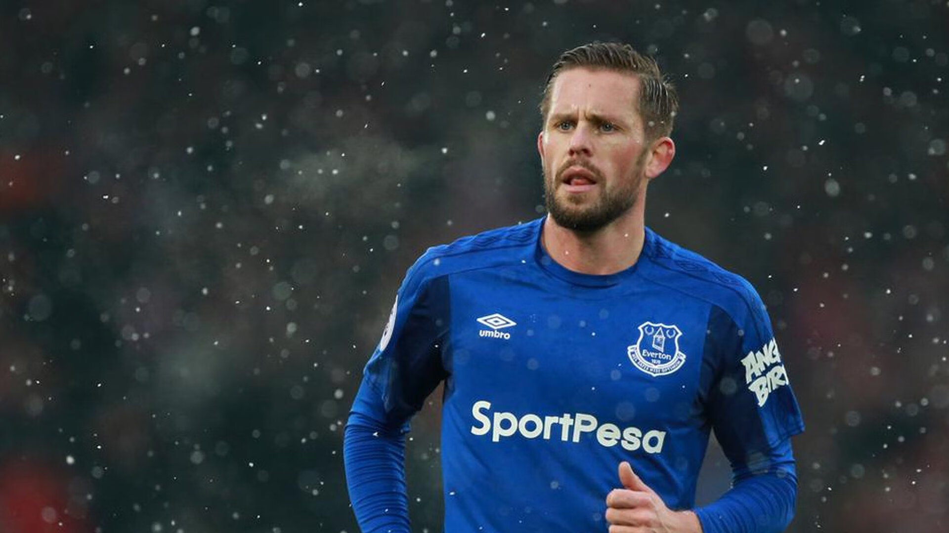 绝境逢生!哈弗茨化身关键先生,曼联险胜希腊惊险晋级