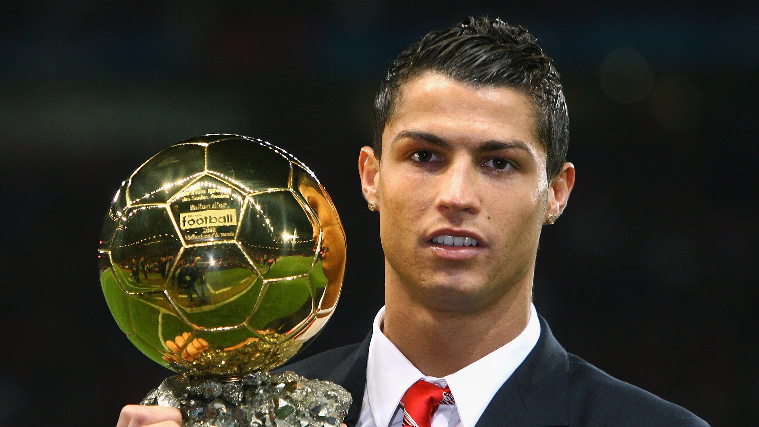 芬兰力克葡萄牙，卡拉斯科如何用一场生涯之夜击碎C罗的黄昏神话